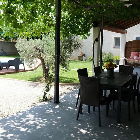 Very Pleasant House With Swimming Pool In Mouries, Near Les Baux De Provence In The Alpilles - 6 Peopleヴィラ エクステリア 写真